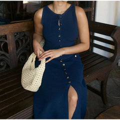 Elegant Single Breasted Knitted Long Dress Women Fashion O Neck Sleeveless Fake Pockets Dresses 2024 New Lady Chic Commute Robes