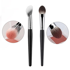 Peach Heart Blusher Brush Powder Blush Cream Liquid Blush Makeup Brushes Flat Small Precise Blush Brush Makeup Tools